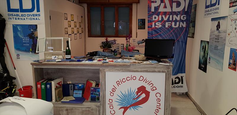 Foto Cala del Riccio Diving Center - immagine 1